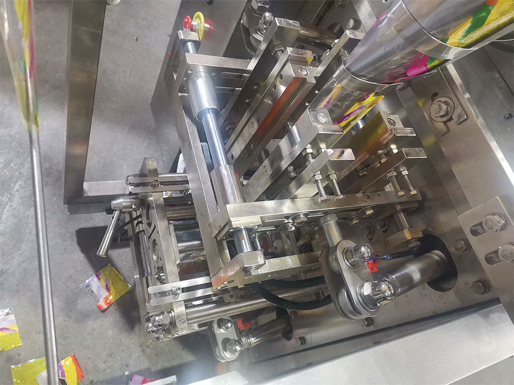 立式四邊封午夜视频免费看