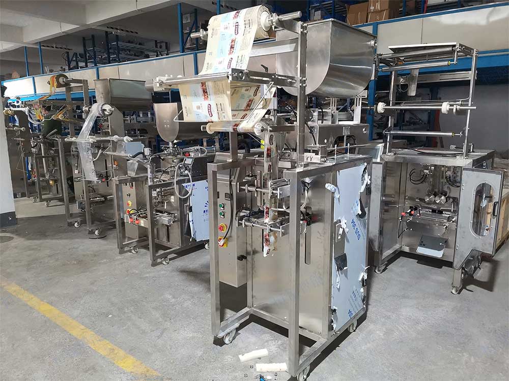 膏藥四邊封午夜视频免费看.jpg 膏藥四邊封午夜视频免费看.jpg