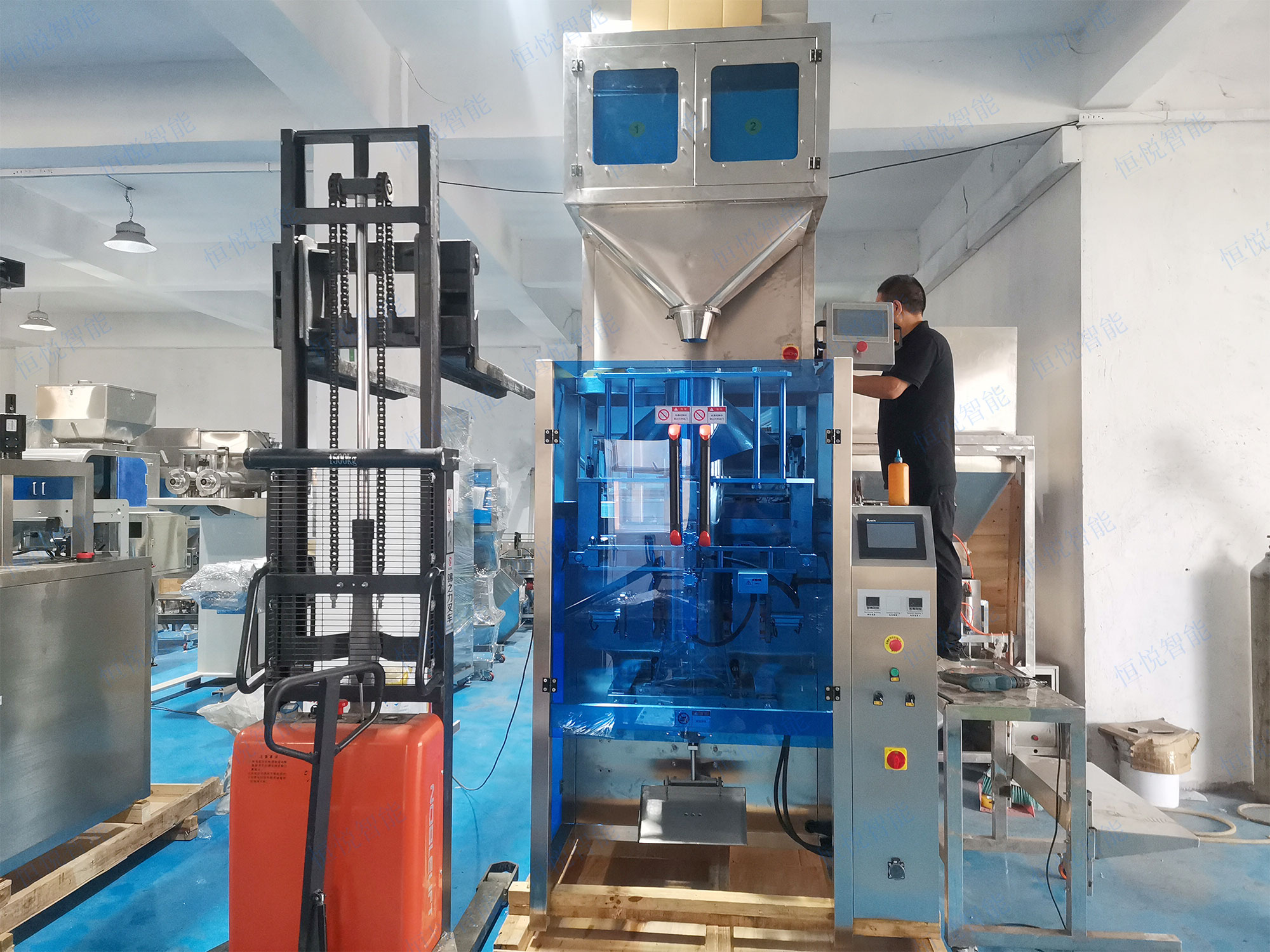 稱重式午夜视频免费看