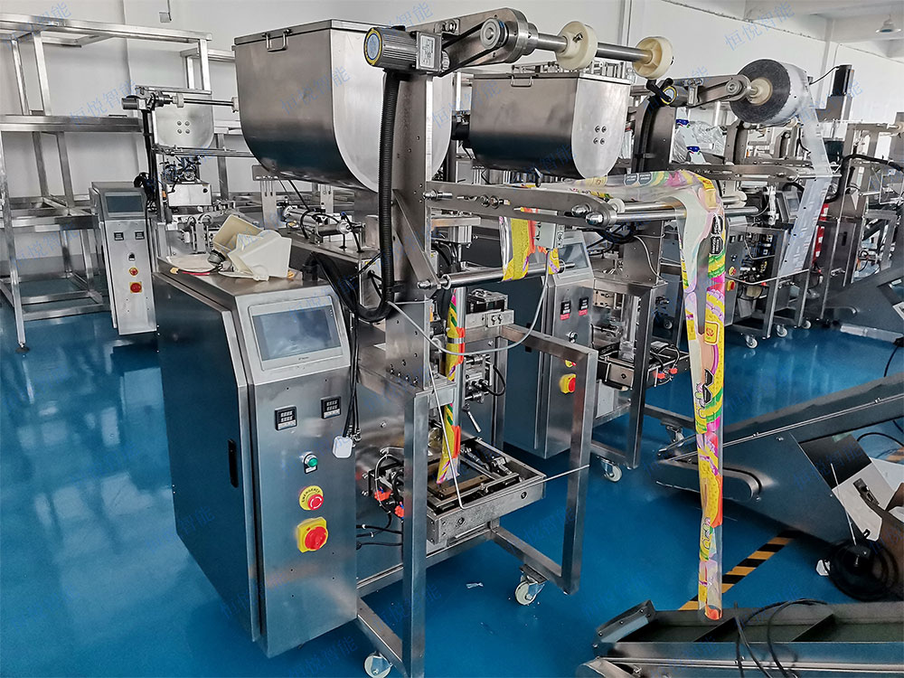 小型醬料午夜视频免费看