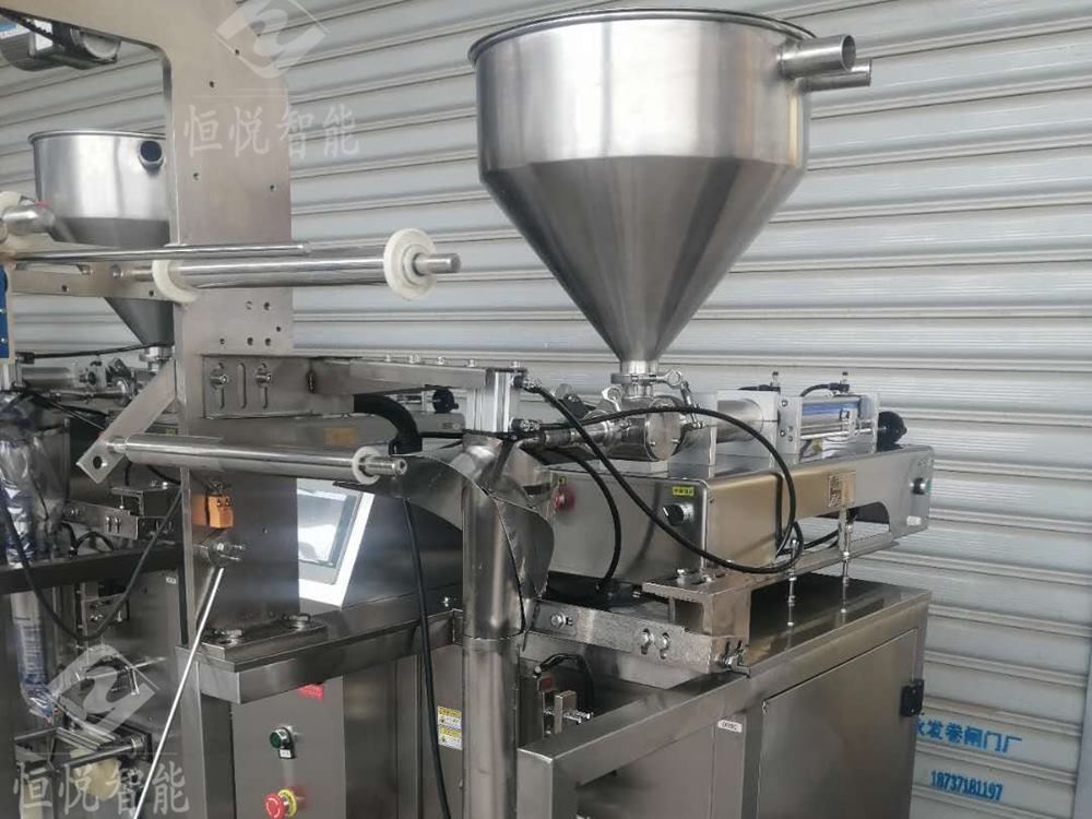 自動袋裝膏體午夜视频免费看發貨現場