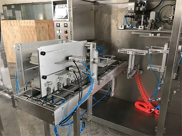 水平給袋式午夜视频免费看上袋機構