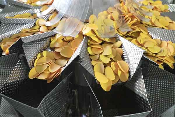 全自動定量稱重午夜视频免费看配套的電子組合秤